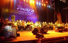 Enero en Salta Festival del Poncho Enero en Salta Festival del Poncho
